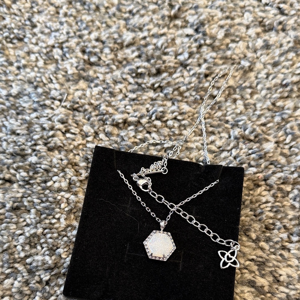 Elegant Silver Hexagon Pendant Necklace